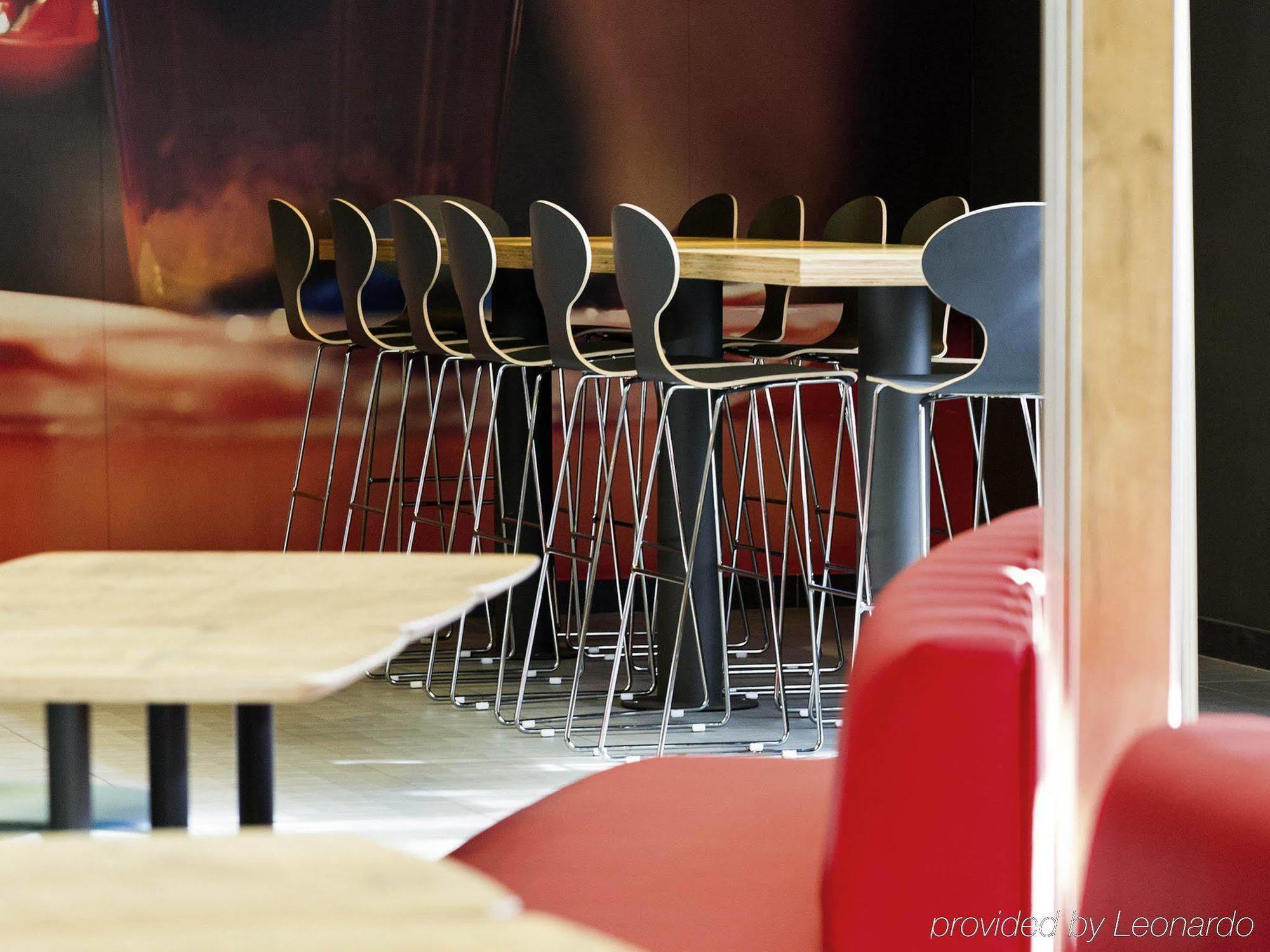Ibis Off Grand'place Hotel 3*