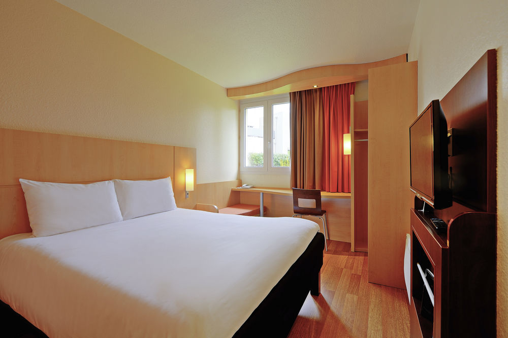 Ibis Off Grand'place Hotel 3*
